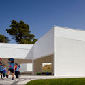 Parque Kindergarten / PROMONTORIO - Kindergarten, Facade