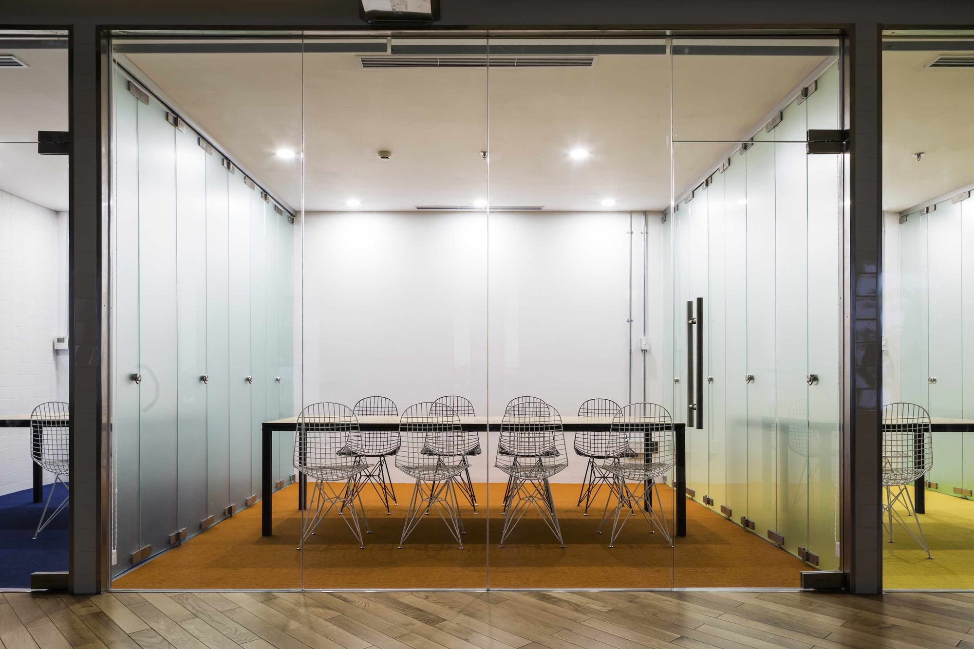 Gallery of Office Design in Ho Chi Minh City / 07BEACH + Studio Happ - 2