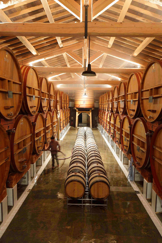 Call for Entries: Domaine de Beaucastel Winery - Image 1 of 2