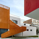 Chaoyang Future School / Crossboundaries - Elementary & Middle School, Facade