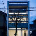 Beam House / Hugo Kohno Architect Associates - Houses, Facade