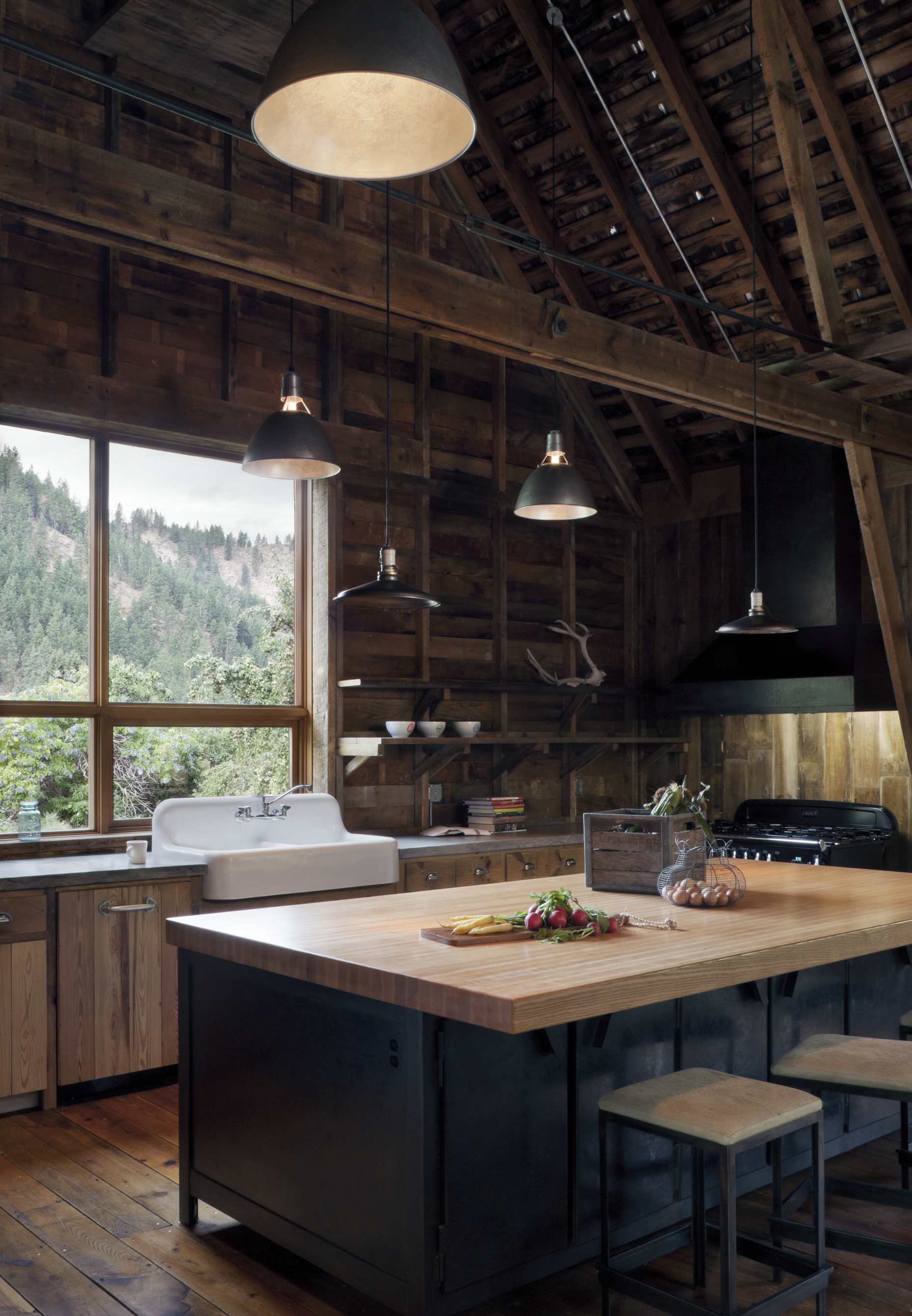 Gallery of Canyon Barn / mw|works architecture + design - 10