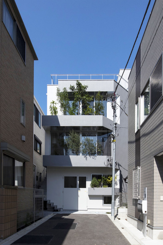 OVULE / TOMOKAZU HAYAKAWA ARCHITECTS - Houses, Courtyard, Facade, Stairs, Handrail, Balcony