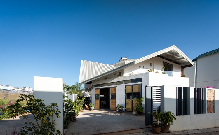 To's House  / A+ StudiO - Facade, Windows