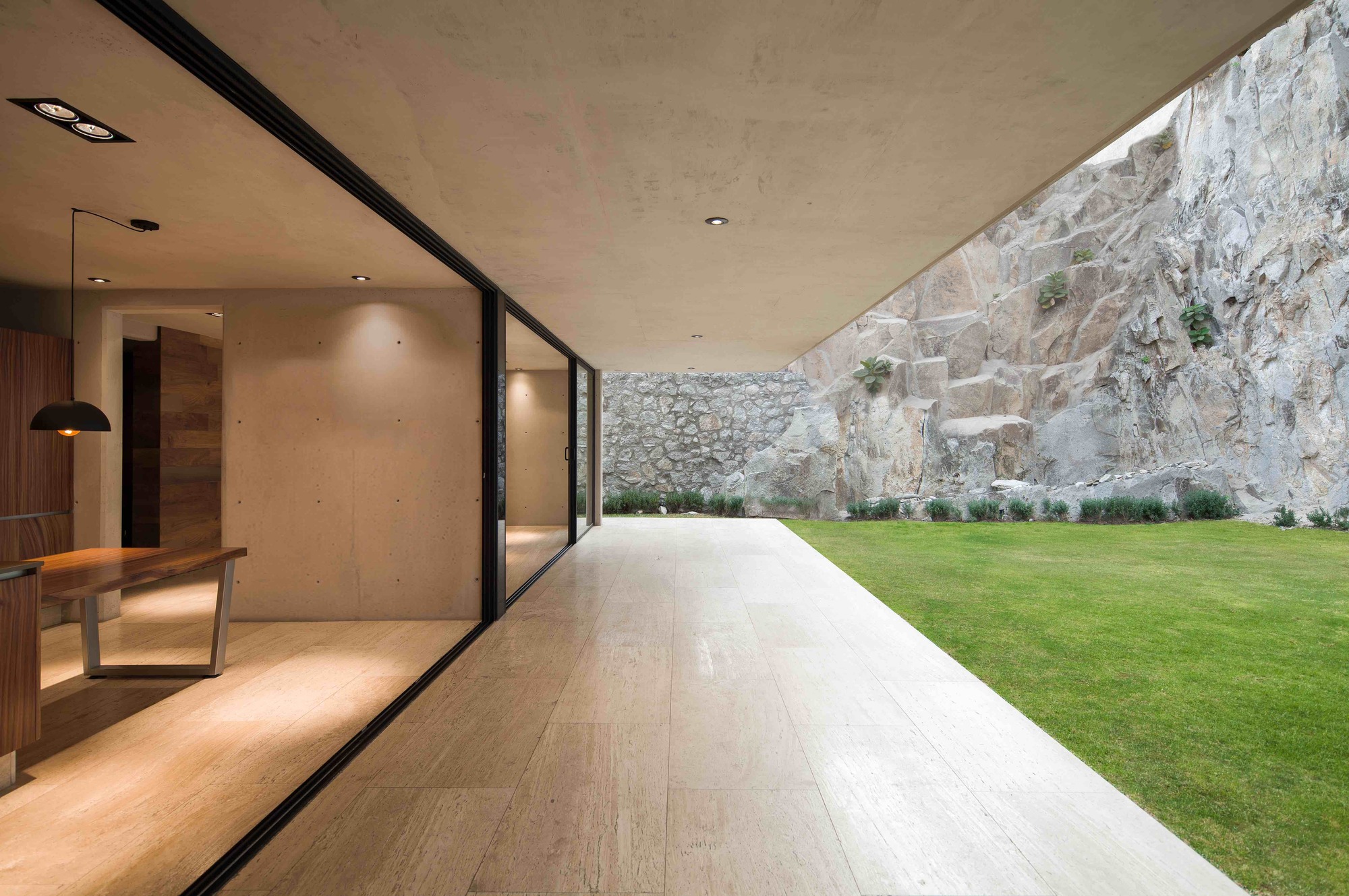 House of Stone / Jorge Hernández de la Garza