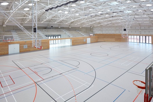 Dolní Břežany Sports Hall / Sporadical - Image 19 of 32