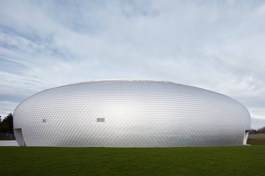 Dolní Břežany Sports Hall / Sporadical - Image 8 of 32