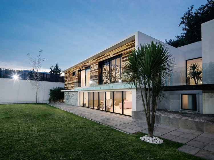 Nochebuena House / Dionne Arquitectos - Image 7 of 23