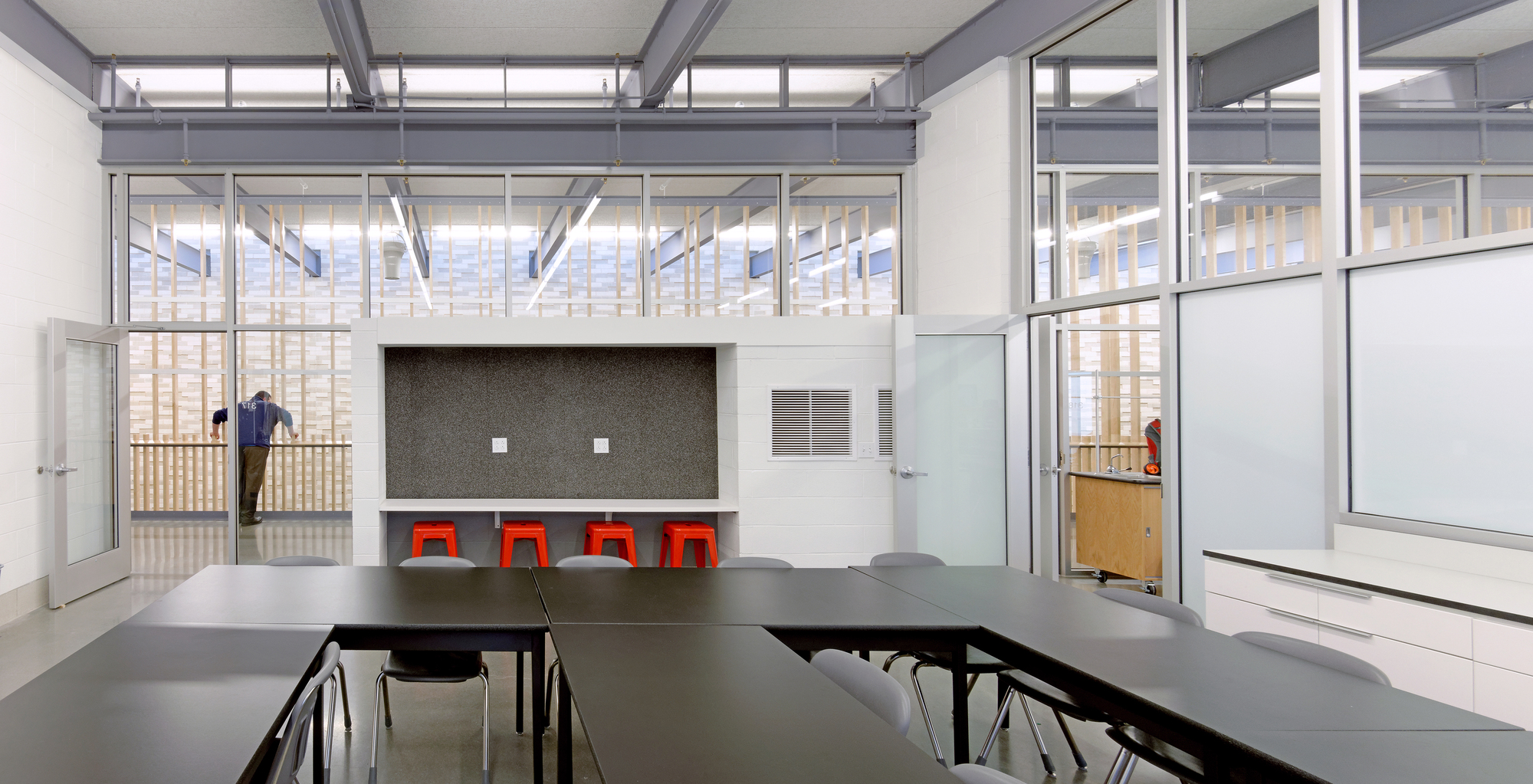 Galería de Escuela Reeds Spring / Dake Wells Architecture 22