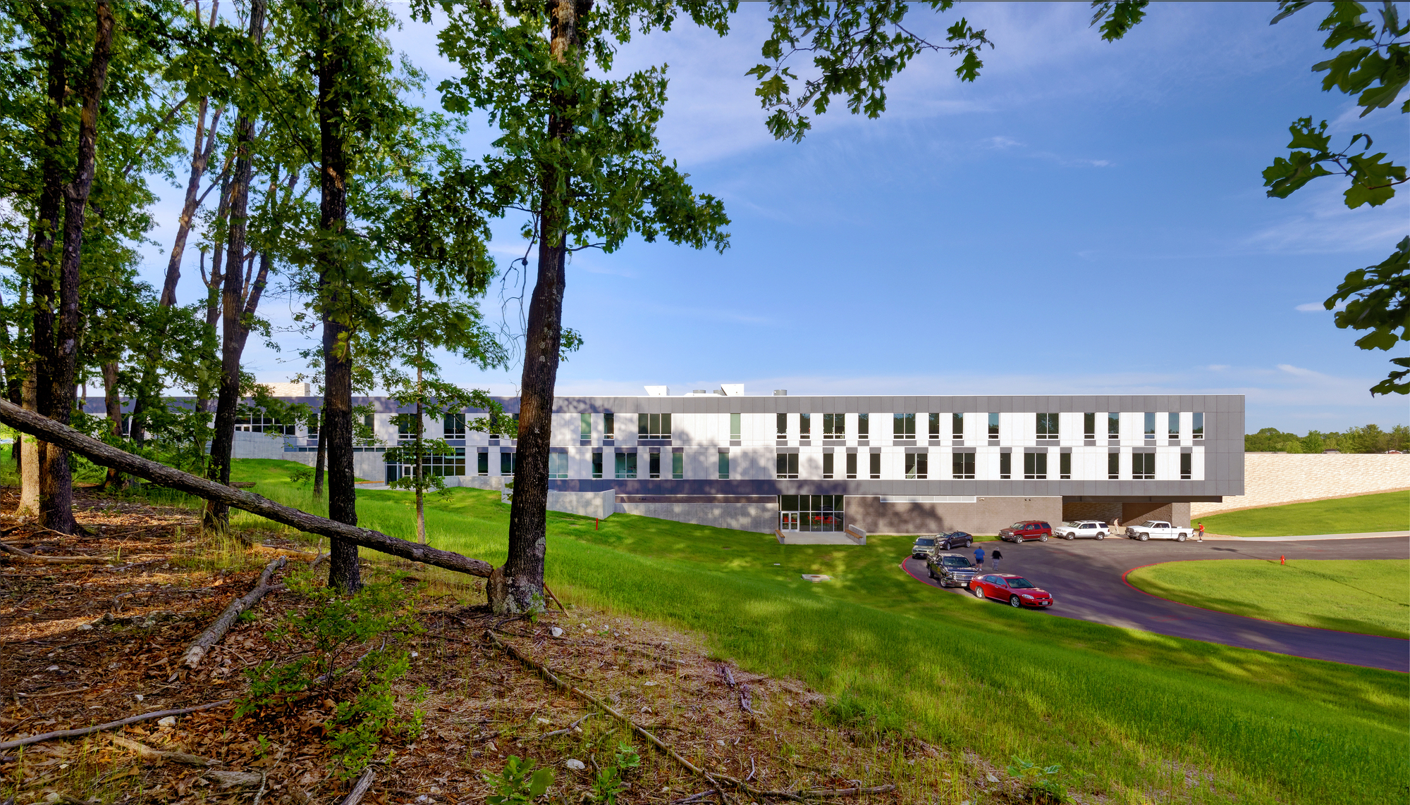 Gallery of Reeds Spring Middle School / Dake Wells Architecture 11