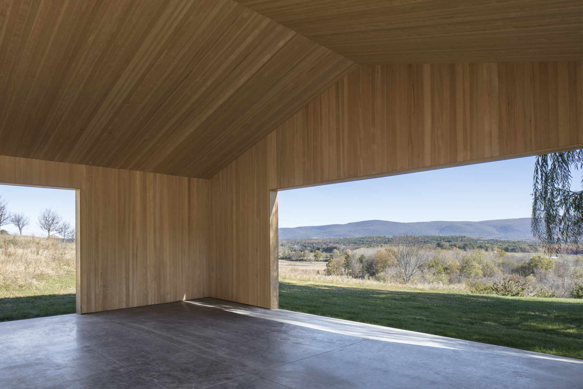 Gallery of Ancram Barn / Worrell Yeung Architecture 8