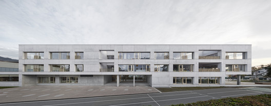 Escola Schendlingen / Matthias Bär, Bernd Riegger e Querformat Escola Schendlingen / Matthias Bär, Bernd Riegger e Querformat - Imagem 13 de 21