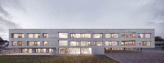 Escola Schendlingen / Matthias Bär, Bernd Riegger e Querformat Escola Schendlingen / Matthias Bär, Bernd Riegger e Querformat - Imagem 11 de 21