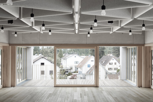 Escola Schendlingen / Matthias Bär, Bernd Riegger e Querformat Escola Schendlingen / Matthias Bär, Bernd Riegger e Querformat - Imagem 1 de 21
