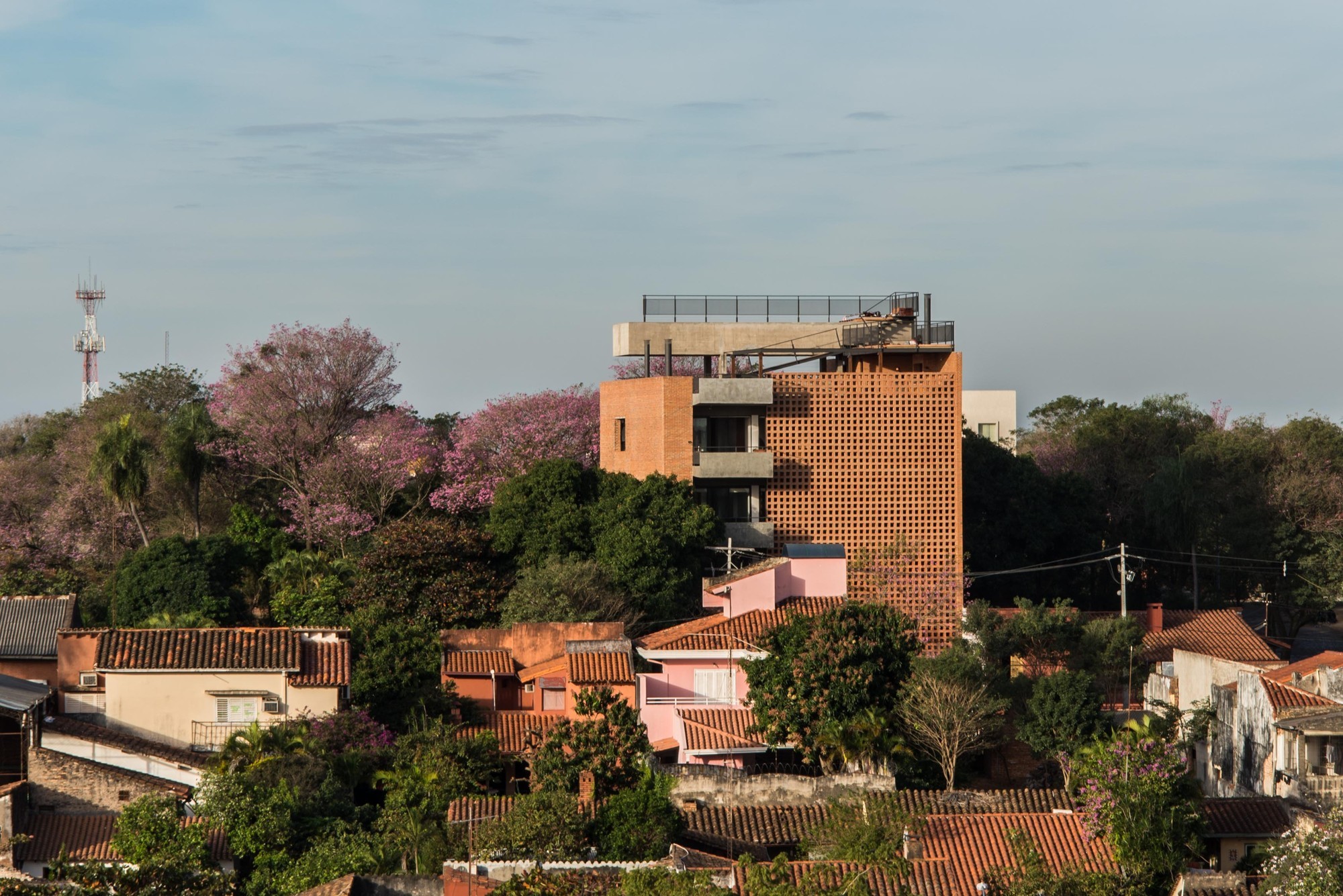 The Society Paraguay: The architectural evolution