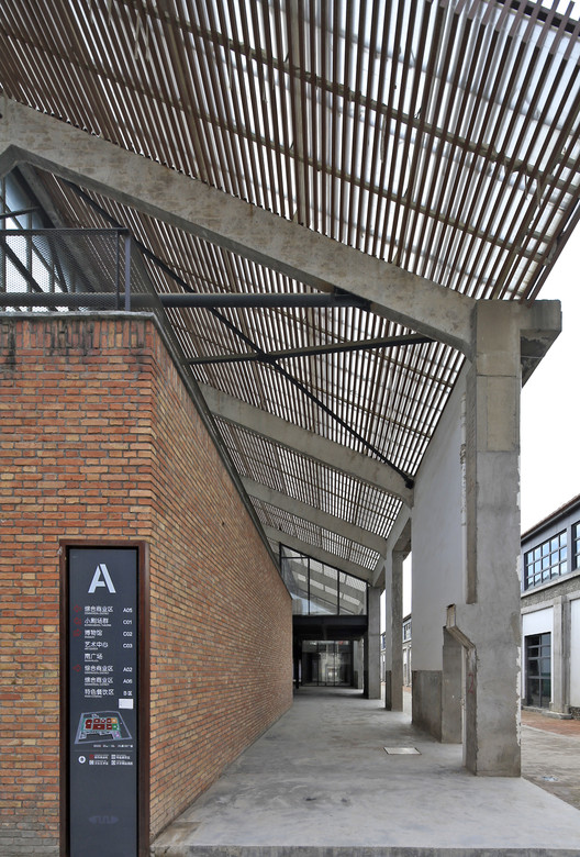 Renovation of Xi'an Dahua Textile Mill / China Architecture Design Group Land-based Rationalism D.R.C Renovation of Xi'an Dahua Textile Mill / China Architecture Design Group Land-based Rationalism D.R.C - Image 23 of 65
