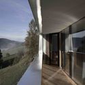 Casa H / Plasma studio - Casas