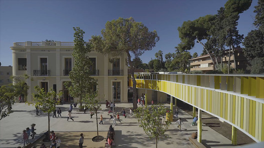 How Children Use Space: Building Pictures Produces a Video on the Daily Life of a Primary School in Barcelona - Image 2 of 5
