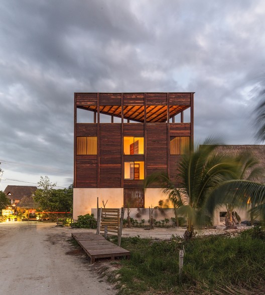 Hotel Punta Caliza: An Encounter Between Water and Land Hotel Punta Caliza: An Encounter Between Water and Land - Image 10 of 37