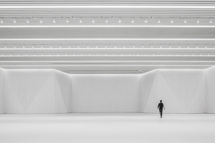 Renovación del Salón de Usos Múltiples de la Academia Central de Bellas Artes / Escuela de Arquitectura de la CAFA - Más Imágenes