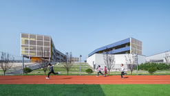 Escola de Ensino Fundamental Afiliada à Universidade Tongji / Atelier Liu Yuyang Architects