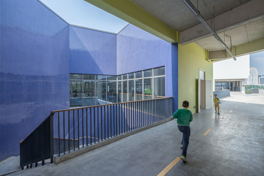 Tongji University Affiliate Elementary School / Atelier Liu Yuyang Architects Tongji University Affiliate Elementary School / Atelier Liu Yuyang Architects - Image 45 of 78