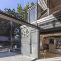 Goodsten / Hitzig Militello Arquitectos - Restaurants & Bars, Facade, Beam, Handrail, Chair, Table
