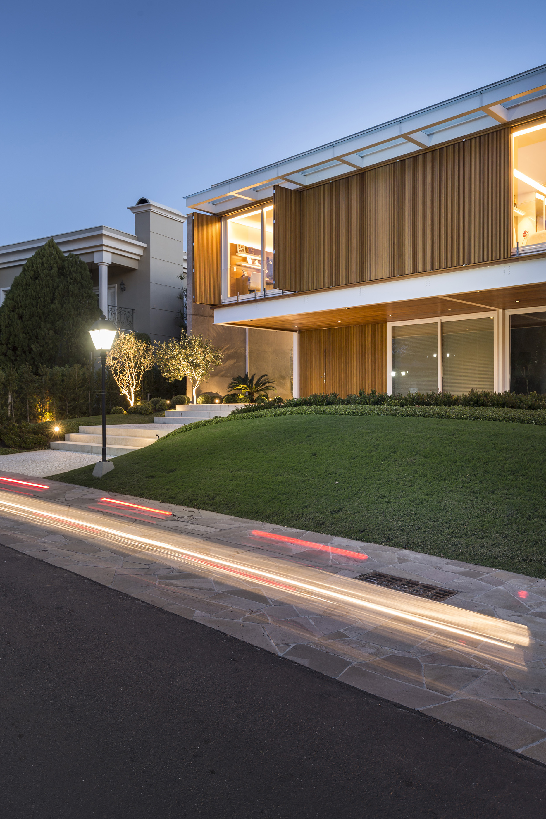 Дома хайп хаус все дома. Шымкент улица рыскулова. Hyper house. Hype house логотип. Хайп хаус.