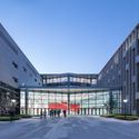 Escola Tianjin Teda / schneider+schumacher - Escola Primária