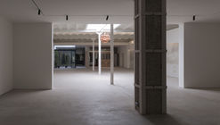 Showroom on Sevilla Street / Cosín Estudio