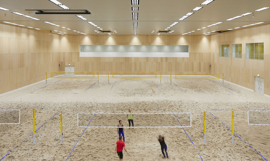 Sportcampus Zuiderpark / FaulknerBrowns Architects - Imagem 5 de 21