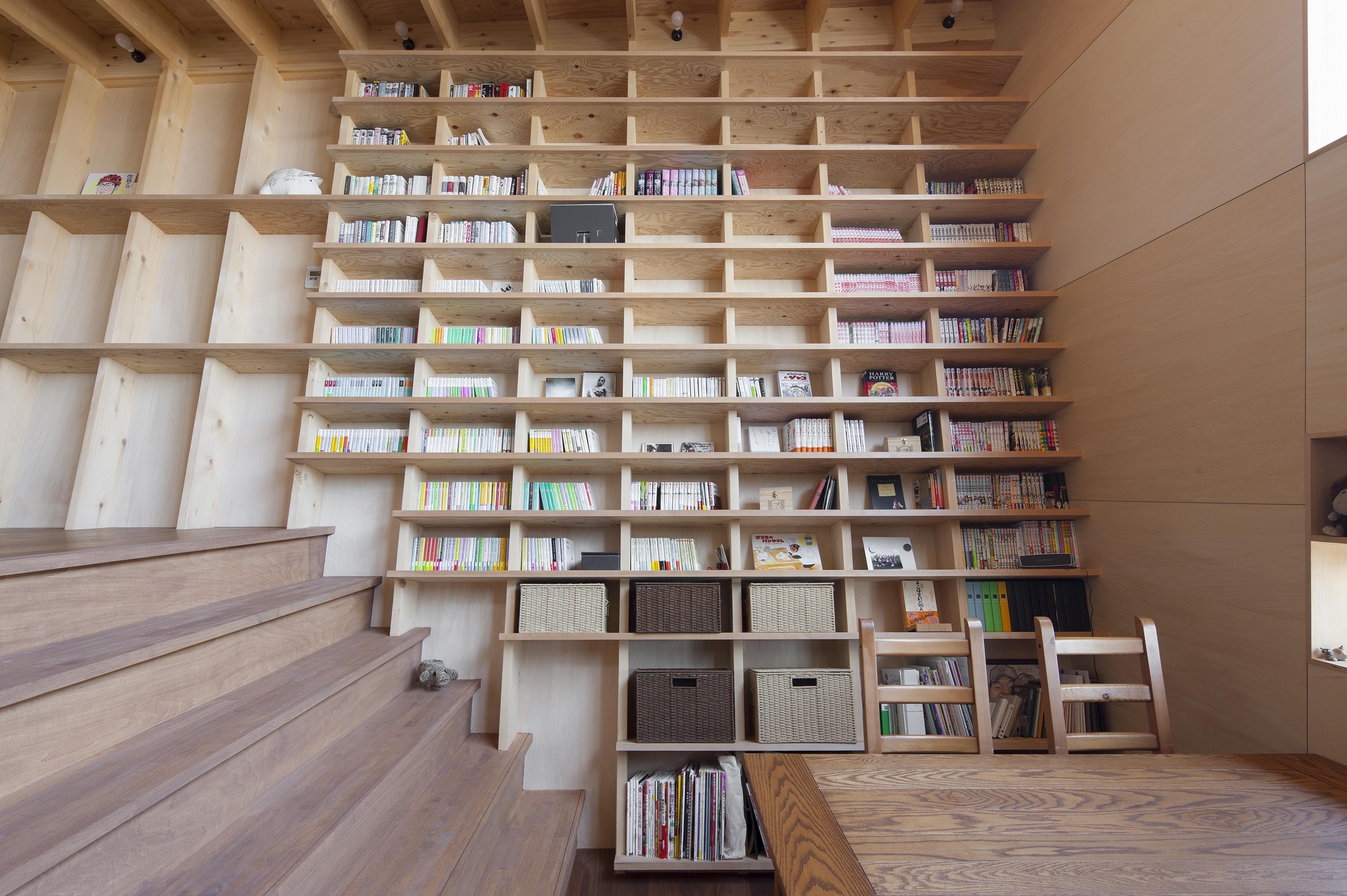 Gallery of Bookshelf House / Shinsuke Fujii Architects 7