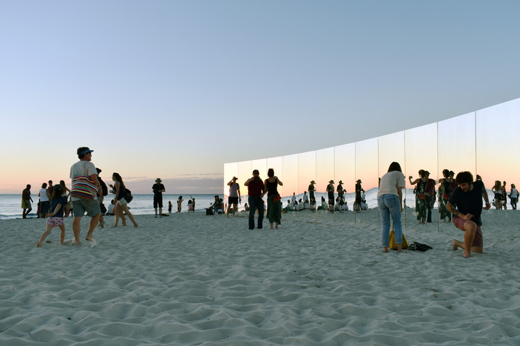 On Cottesloe Beach, Gjøde & Partnere Arkitekter Create a Floating Desert Island for Sculpture By The Sea - Image 11 of 15