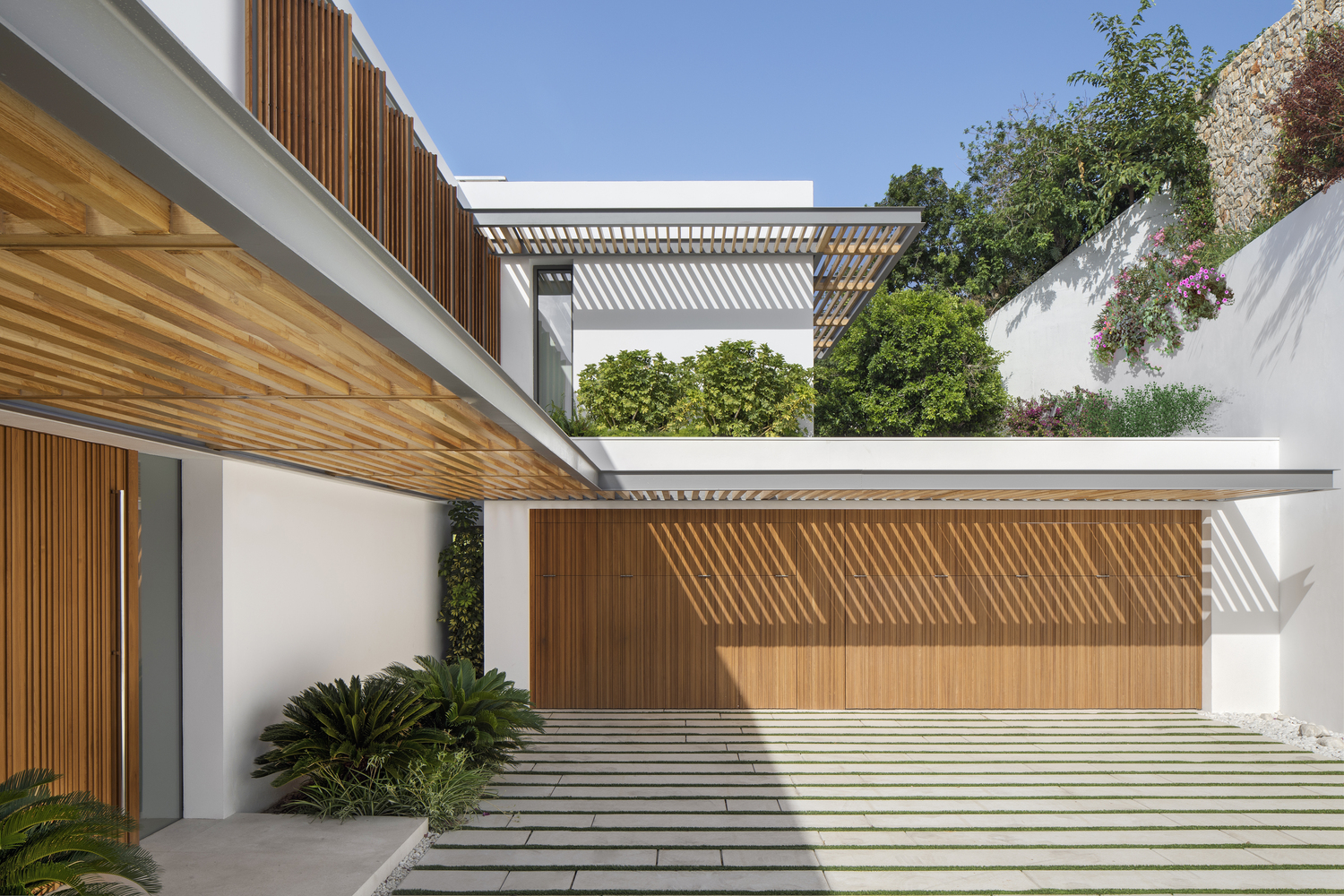Bora Headquarters / SAOTA - Imagem 1 de 18