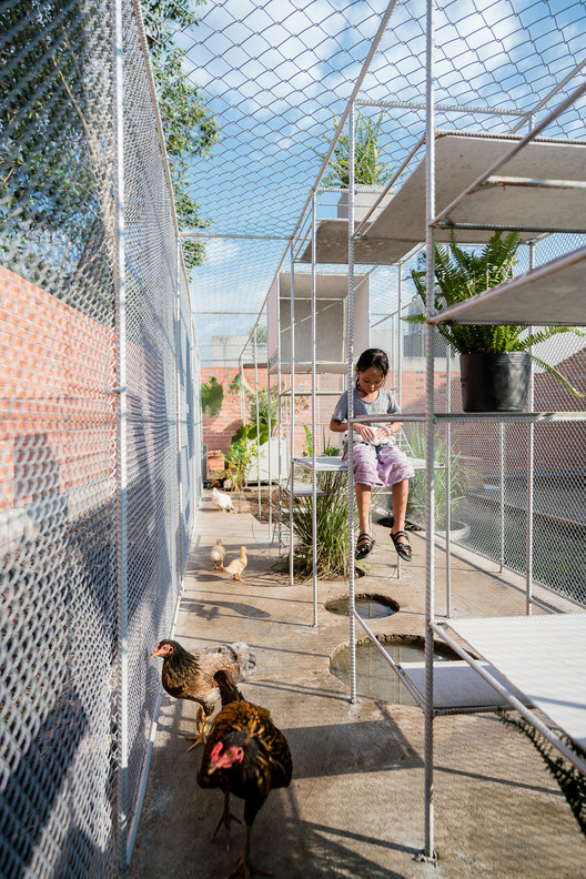 Chicken House / Tropical Space - Image 18 of 30