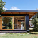 Dark Light House / MRTN Architects - Casas
