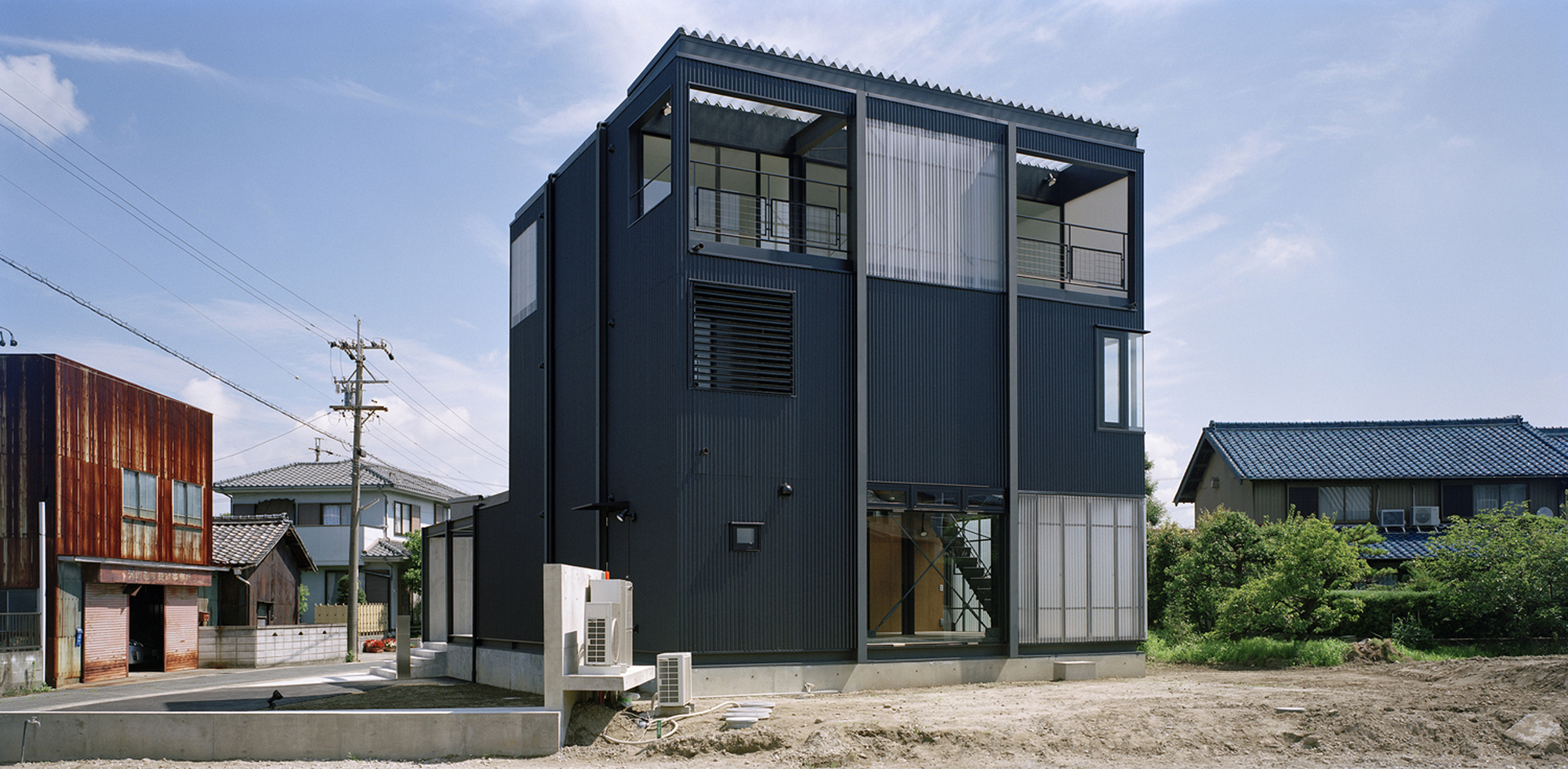 Gallery of CorrugatedSheet House / Daisuke Yamashita Architects 27