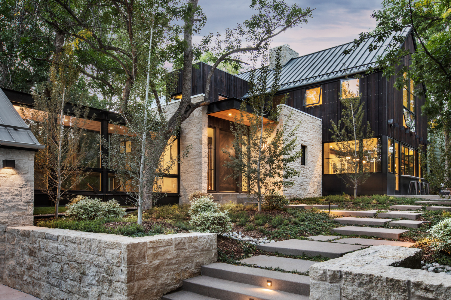 Chickadee / Surround Architecture - Imagem 1 de 20