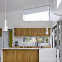 The Honeyworks House / Paul Butterworth Architect - Countertop, Windows, Sink, Beam