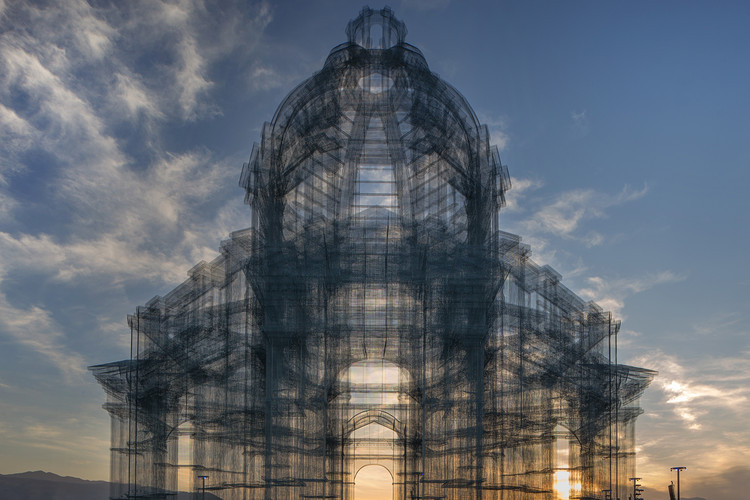 Edoardo Tresoldi Unveils Neoclassical Wire Mesh Sculpture at Coachella