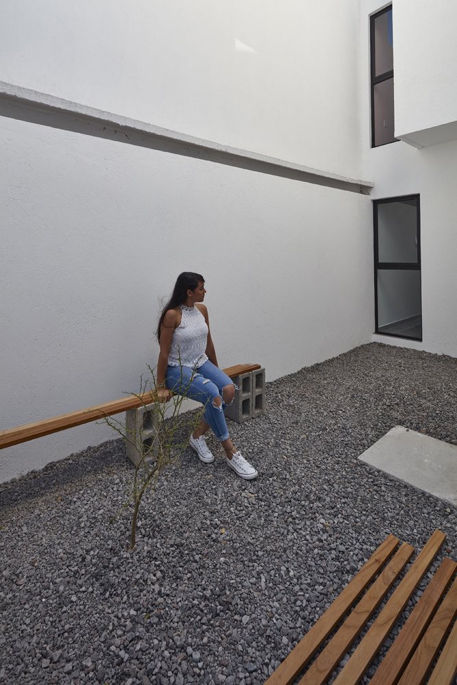 Gallery of MX House / Morales architects 12