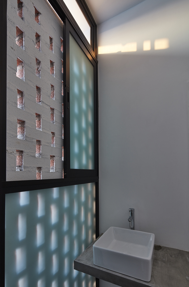 Gallery of MX House / Morales architects 13