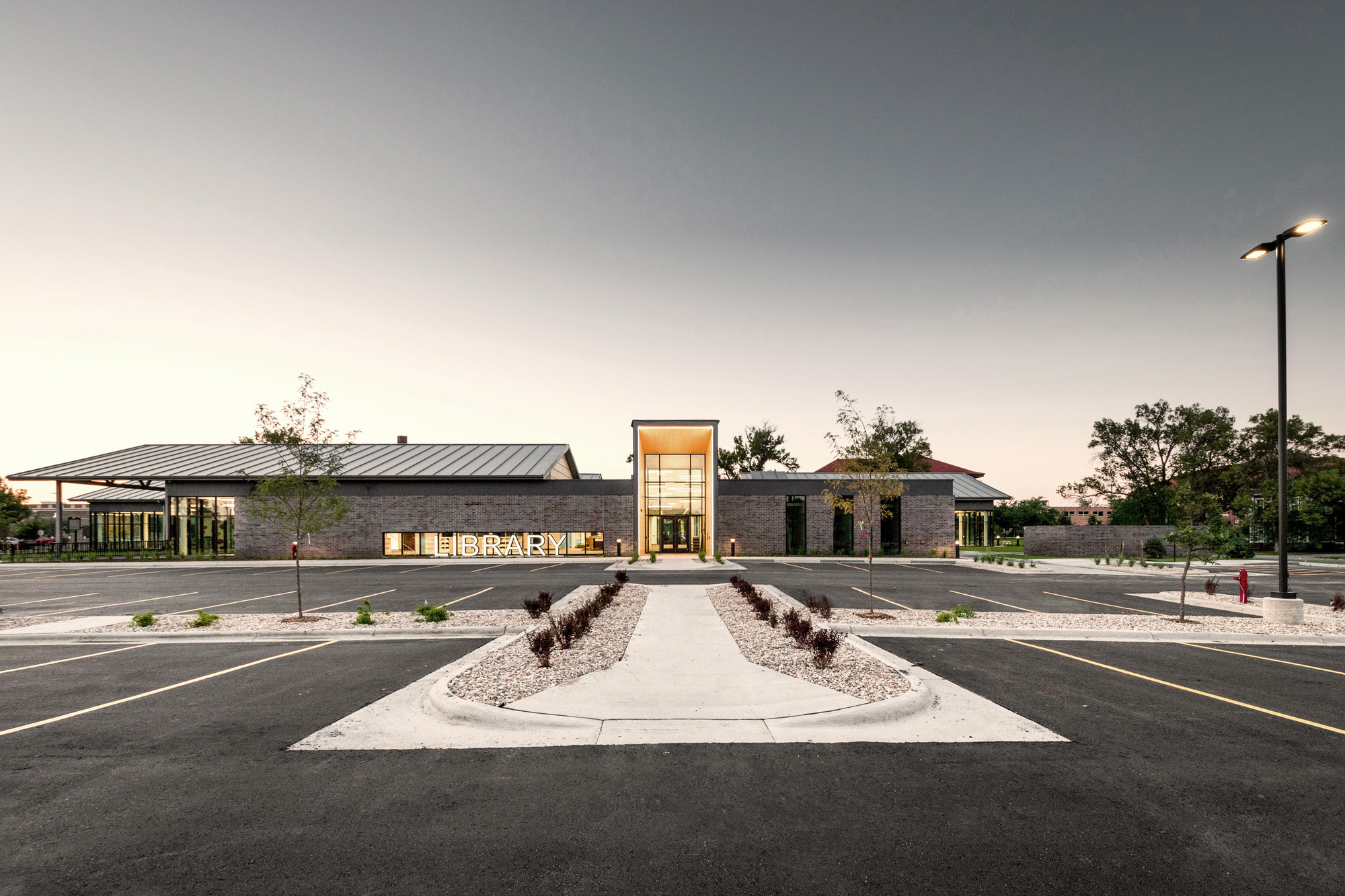 Gallery of The K.O. Lee Aberdeen Public Library / COOP Architecture 7