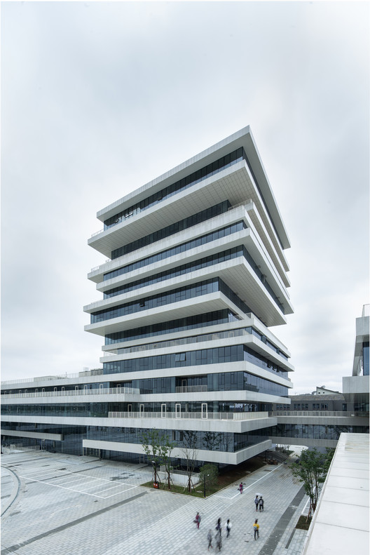 Universidade Normal de Hangzhou / WSP ARCHITECTS - Imagem 11 de 26
