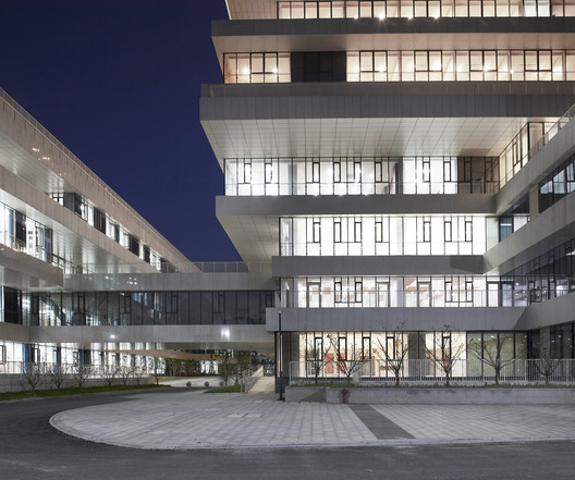 Universidade Normal de Hangzhou / WSP ARCHITECTS - Imagem 16 de 26