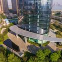 Nanchang Sinic Center / Shanghai Tianhua Architecture Planning & Engineering - Edifícios De Escritórios