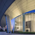 Nanchang Sinic Center / Shanghai Tianhua Architecture Planning & Engineering - Edifícios De Escritórios