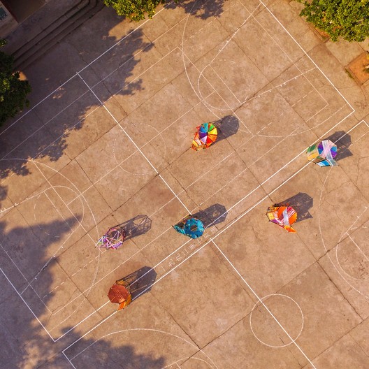 Raise me up 空间装置建造营 / 一本造建筑工作室