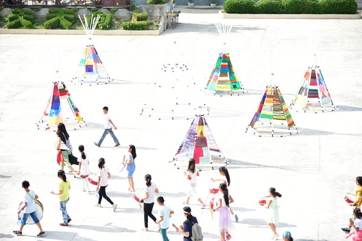 Raise me up 空间装置建造营 / 一本造建筑工作室