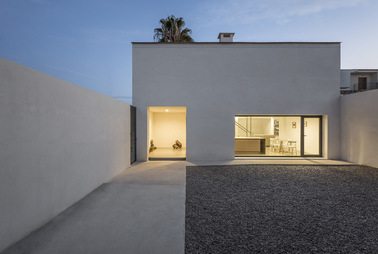 Casa Patio / alberto facundo _arquitectura. Image © German Cabo